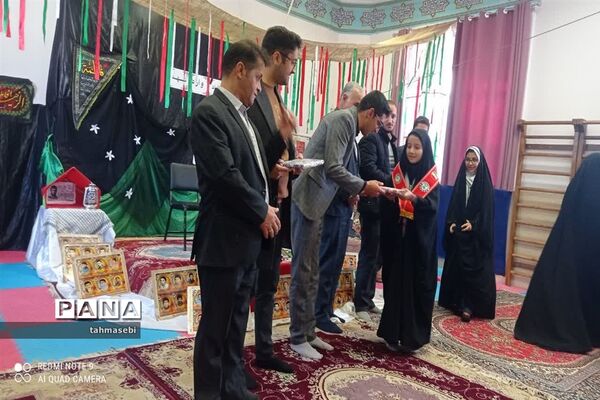 برگزاری یادواره شهدا در آموزشگاه دخترانه شهید تقی پور شهرستان ورزنه