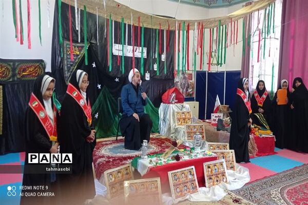 برگزاری یادواره شهدا در آموزشگاه دخترانه شهید تقی پور شهرستان ورزنه