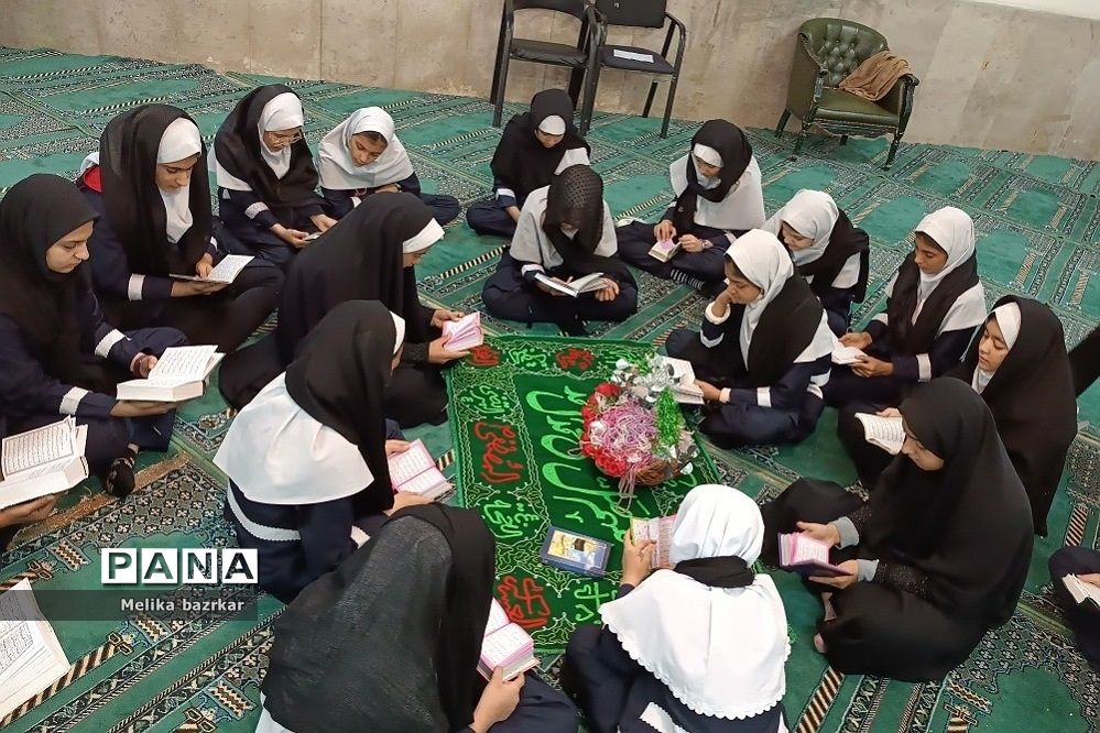 مراسم شهادت حضرت فاطمه (س) در مدارس دخترانه ناحیه دو ری