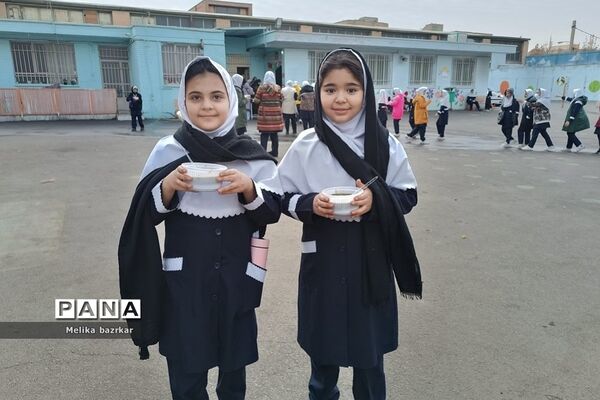 مراسم شهادت حضرت فاطمه (س) در مدارس دخترانه ناحیه دو ری