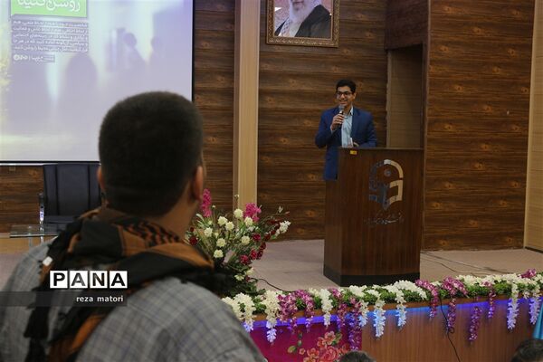 نشست نخبگان نوجوان خوزستان با معاون جوانان وزیر ورزش