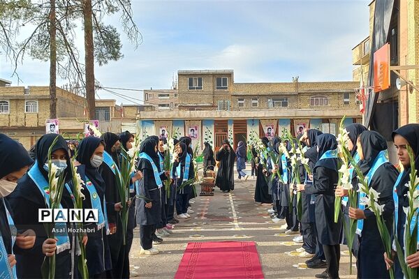 تشییع شهید گمنام در مدارس شهرستان زرقان