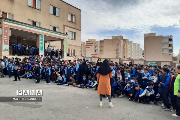 آموزش‌های حریق آتش در مدرسه سردار شهید  همدانی ۱ شهرستان پردیس