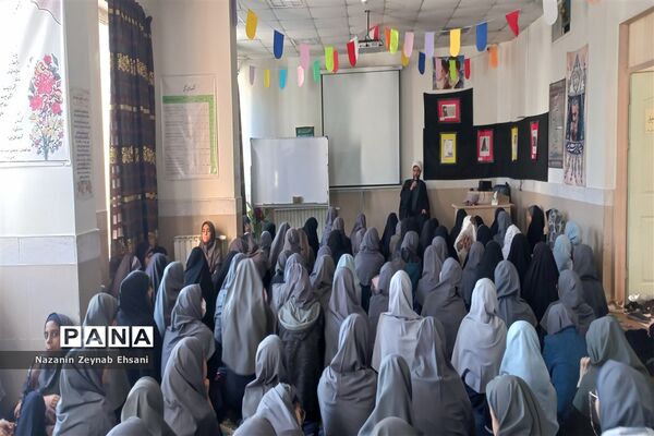 برگزاری جشنواره حلوا به‌مناسبت شهادت حضرت فاطمه (س)  در دبیرستان نمونه دولتی دخترانه فرزانگان