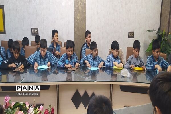 کارگاه ساخت  اوریگامی در هفته پژوهش در آموزشگاه علامه طباطبایی