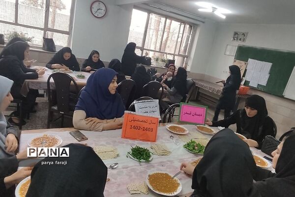ویژه برنامه شهادت حضرت فاطمه (س) در مدارس ناحیه دو بهارستان