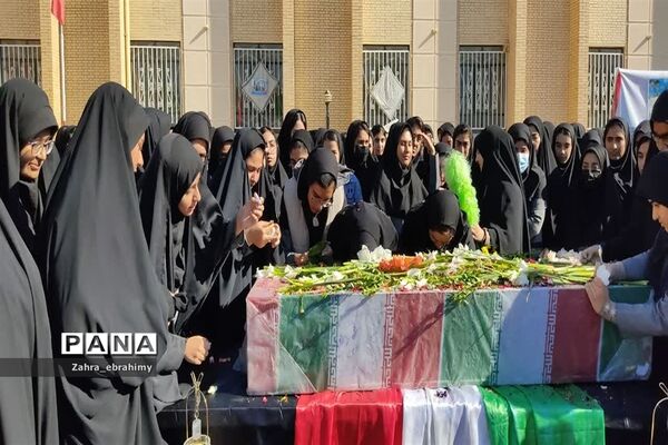 تشییع باشکوه پیکر مطهر شهید گمنام در مدارس شهرستان جهرم