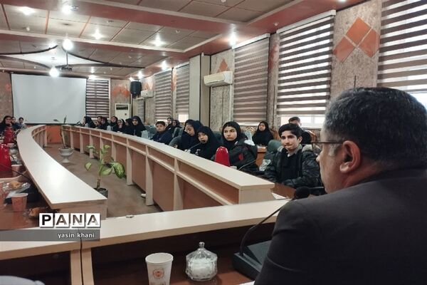 کارگروه نوجوانان کتابخوان اندیشه‌ورز