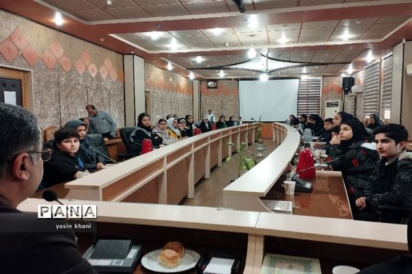 کارگروه نوجوانان کتابخوان اندیشه‌ورز