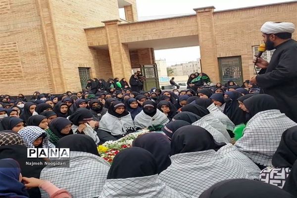 تشییع شهید گمنام توسط دانش‌آموزان دبیرستان قاسم سلیمانی٣