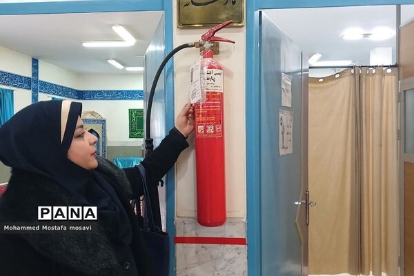 بازدید کارگروه نظارت از مدارس ناحیه دو ری
