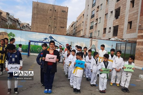 مسابقات و المپیادهای ورزشی در مدارس ناحیه دو ری