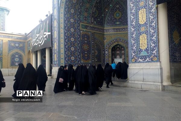 زیارت حرم حضرت معصومه(س) و مسجد جمکران توسط دانش‌آموزان شهرستان جاجرم
