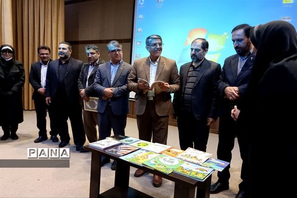 آیین تجلیل از پژوهشگران برتر و مدیران بازنشسته فرهنگی شهرستان قدس