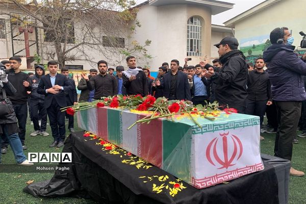 تشییع پیکر شهید تازه تفحص شده دفاع مقدس در گرگان