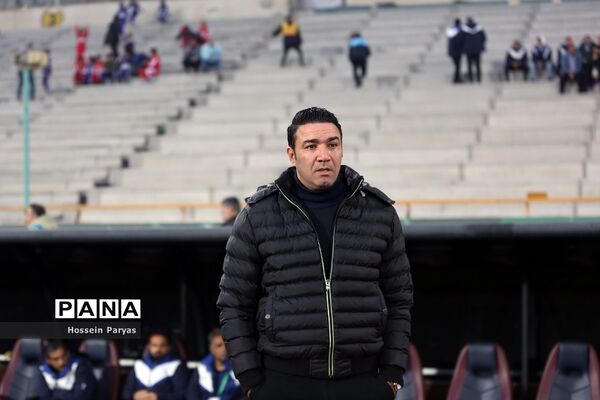 دیدار تیم‌های فوتبال استقلال و پرسپولیس
