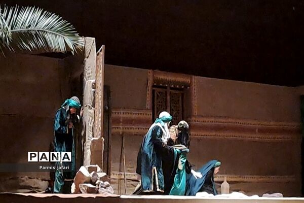 نمایش بانوی بی‌نشان در شهریار