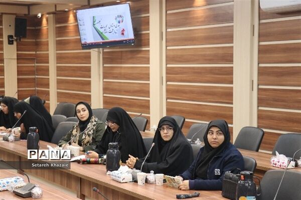 دوره تکمیلی تربیت تسهیل‌گر کتابخوانی نوجوان