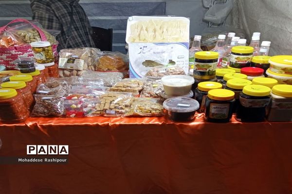 سومین نمایشگاه دستاوردهای فناوری و فن بازار گام‌ دوم دراسلامشهر