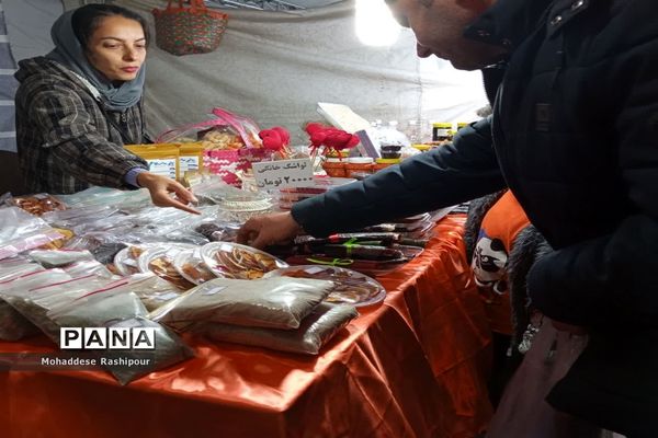 سومین نمایشگاه دستاوردهای فناوری و فن بازار گام‌ دوم دراسلامشهر