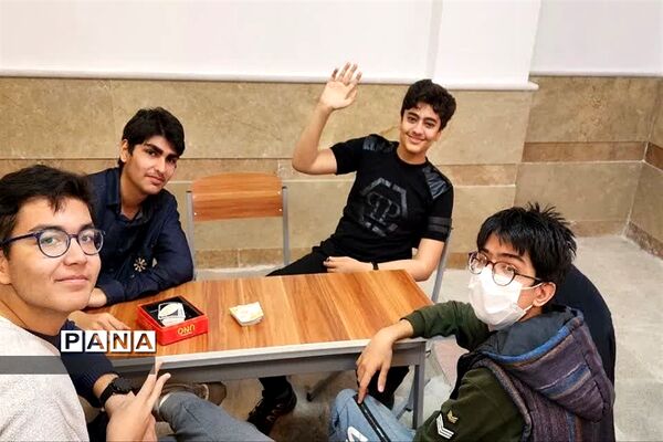 اردوی درون‌مدرسه‌ای در دبیرستان علامه حلی پرند