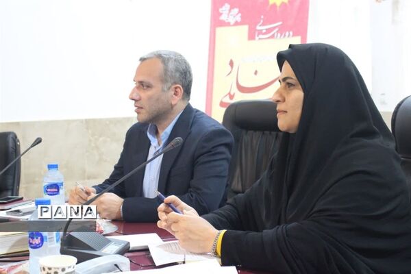 دوره استانی تبیین برنامه های حوزه مشاوره ومراقبت در برابر آسیب های اجتماعی