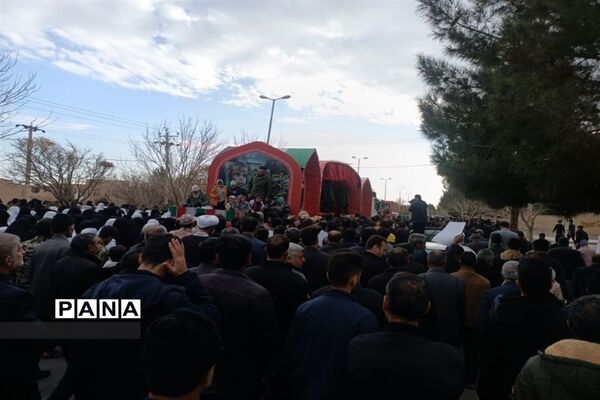 تشییع شهدای گمنام در شهرستان ورزنه