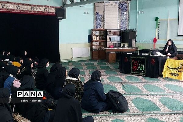 مراسم سوگواری حضرت فاطمه زهرا(س)در دبیرستان حجاب ناحیه یک شهرری