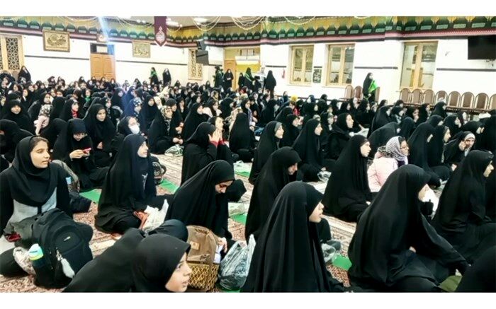 سوگواری مادران و دختران دانش‌آموز به‌مناسبت سالروز شهادت حضرت فاطمه(س)/فیلم