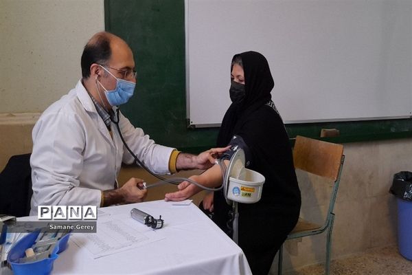 سومین اردوی جهادی درمان درسال تحصیلی جدید در دبیرستان بعثت