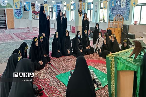مراسم سوگواری شهادت حضرت فاطمه( س) توسط هیات دانش‌آموزی انصارالمهدی در شهرستان فیروزکوه