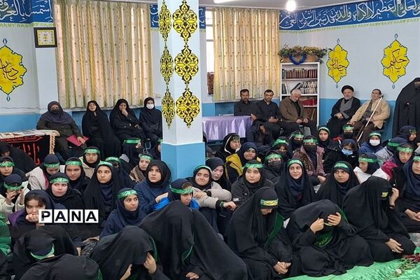 استقبال از شهید گمنام در دبیرستان دخترانه سیزده آبان