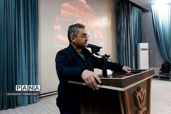 کارگاه آموزشی بیانیه گام دوم انقلاب به عنوان تربیت فاطمی