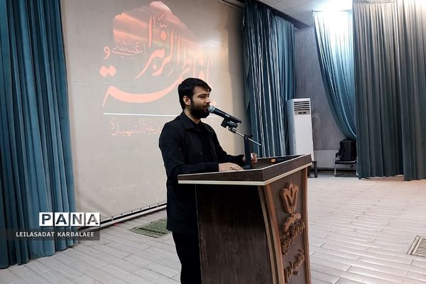 کارگاه آموزشی بیانیه گام دوم انقلاب به عنوان تربیت فاطمی