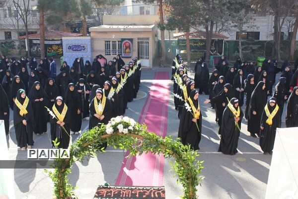 تشییع پیکر مطهر شهدای گمنام  در دبیرستان شاهد عفاف ناحیه ۳ کرج
