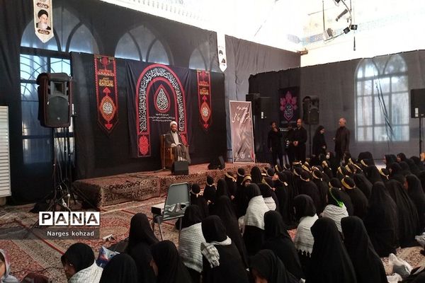 برگزاری همایش دختران فاطمی در آرامگاه سید حمزه (ع) شهرستان کاشمر