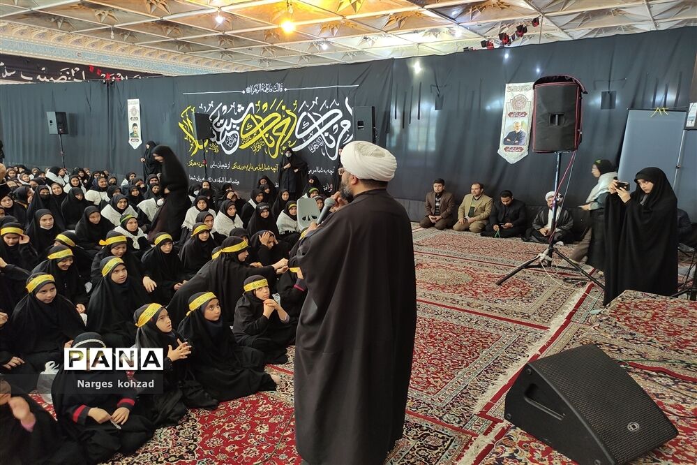 برگزاری همایش دختران فاطمی در آرامگاه سید حمزه (ع) شهرستان کاشمر
