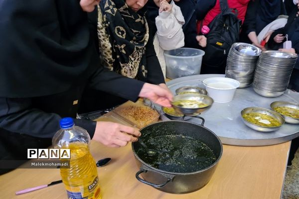 برگزاری مراسم شهادت حضرت فاطمه زهرا(س) در دبیرستان فرهنگ ۱۳