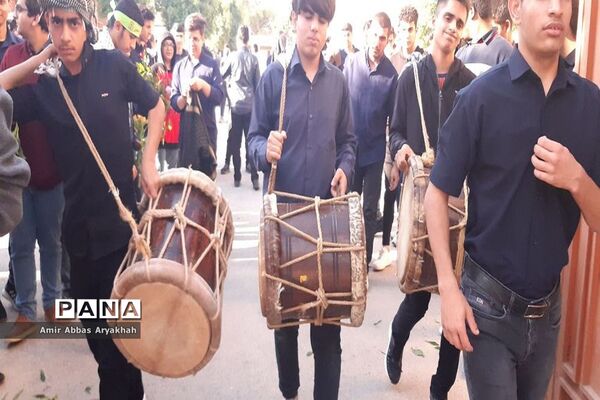 مراسم عزاداری شهادت حضرت فاطمه زهرا (س)  و  وداع با شهید گمنام در دبیرستان شهید مطهری بوشهر