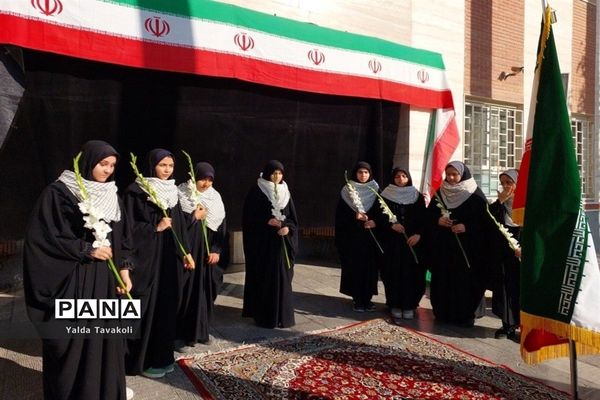 مراسم سوگواری به‌مناسبت شهادت حضرت زهرا سلام الله علیها و تشییع پیکر شهید گمنام در دبیرستان هوشیار