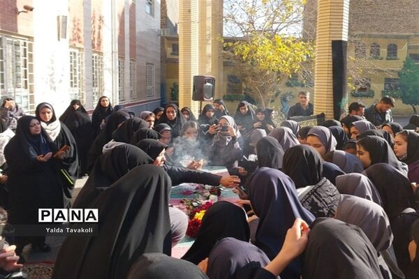 مراسم سوگواری به‌مناسبت شهادت حضرت زهرا سلام الله علیها و تشییع پیکر شهید گمنام در دبیرستان هوشیار