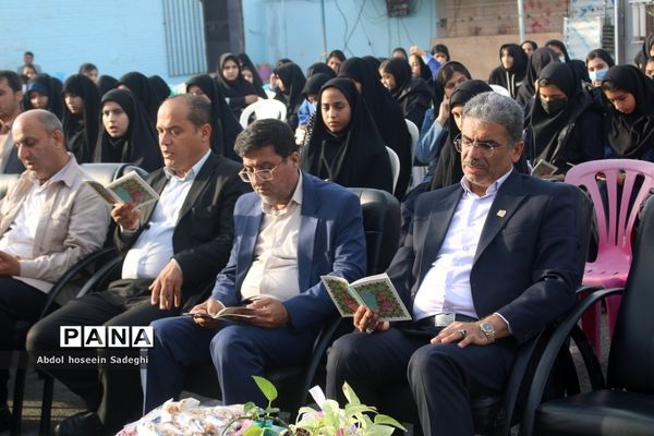 وداع با شهید گمنام  و زیارت عاشورا در دبیرستان متوسطه اول سمیه بوشهر