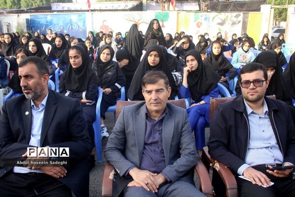 وداع با شهید گمنام  و زیارت عاشورا در دبیرستان متوسطه اول سمیه بوشهر