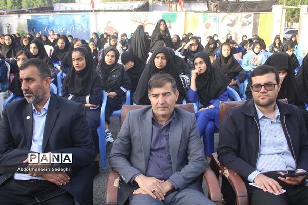 وداع با شهید گمنام  و زیارت عاشورا در دبیرستان متوسطه اول سمیه بوشهر