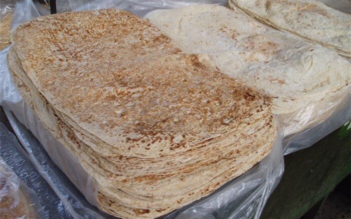 کم‌فروشی نان در برخی نانوایی‌ها