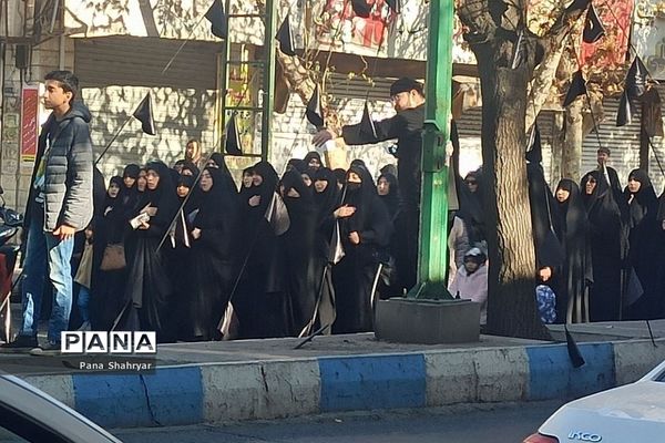 دانش‌آموزان عزادار فاطمی در شهریار