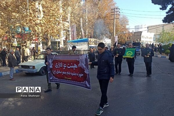 دانش‌آموزان عزادار فاطمی در شهریار