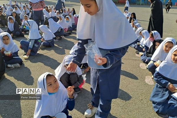 دانش‌آموزان عزادار فاطمی در شهریار