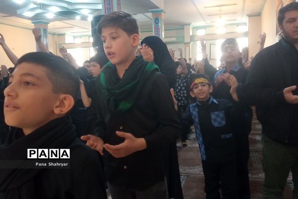 دانش‌آموزان عزادار فاطمی در شهریار
