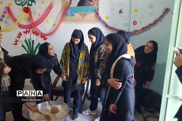 دانش‌آموزان عزادار فاطمی در شهریار